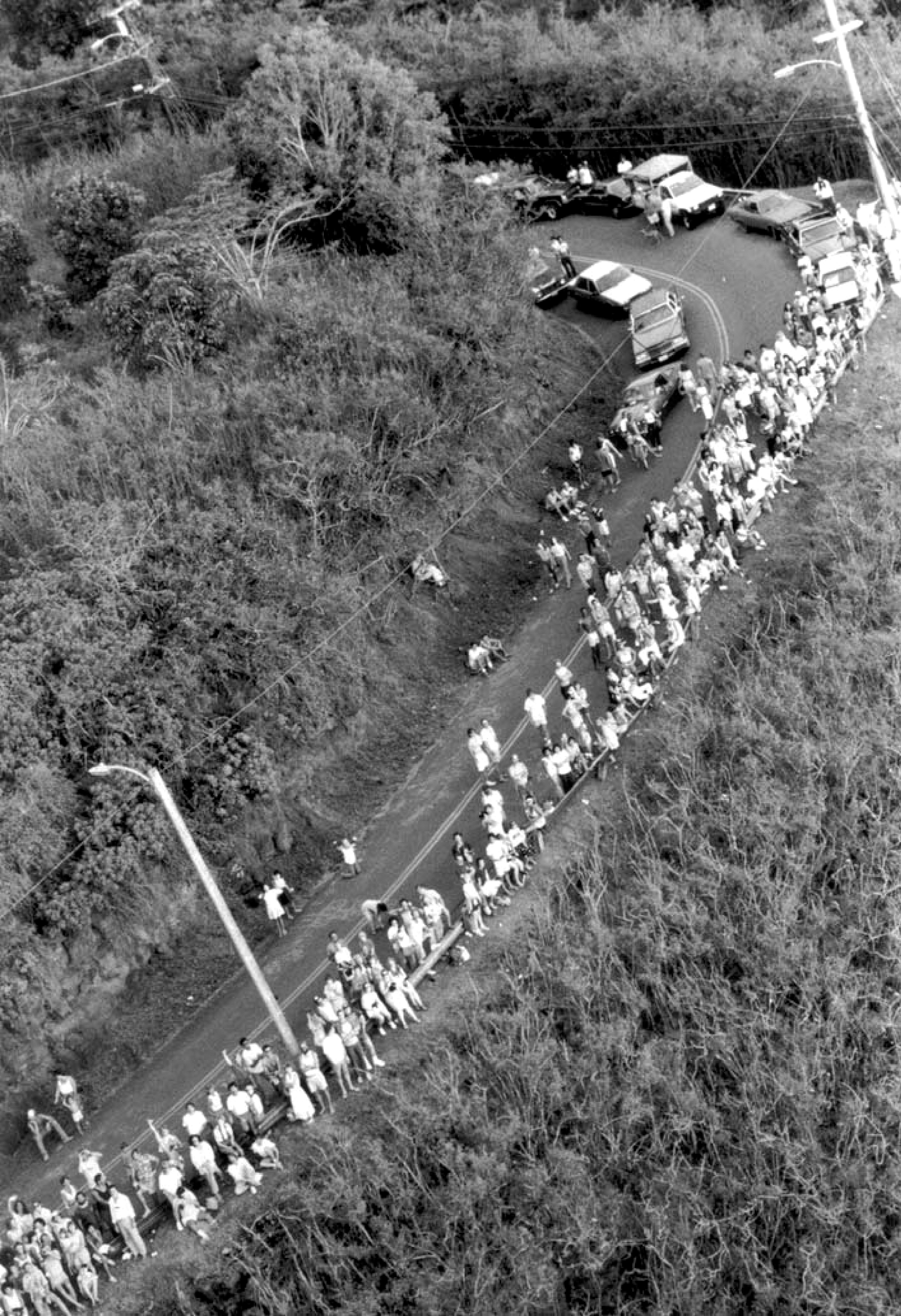 PTWC issued a tsunami warning in 1986 prompting Hawaii emergency officials to evacuate all low-lying coasts.